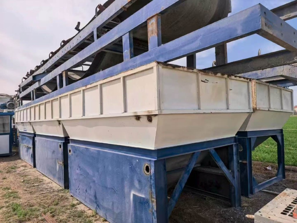 Actual aggregate bins, second view, of used Beifang Lutong 800 plant