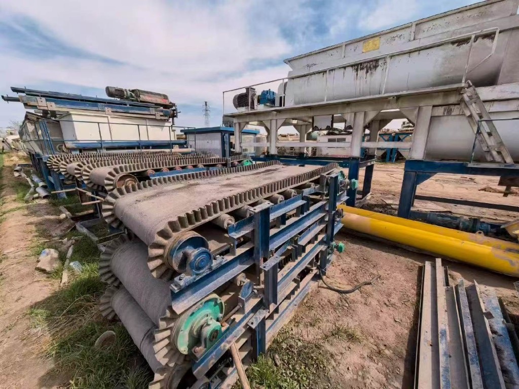 Actual belt conveyor of used Beifang Lutong 800 plant